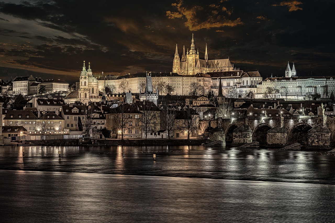 How to Leverage Historical Data for Market Insights